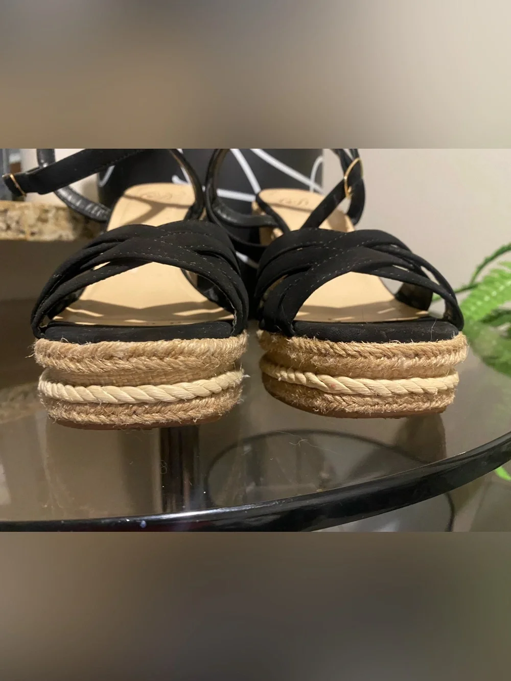 Cute!! Women’s Black Strappy Espadrille Wedge Sandals with Ankle Strap - Sz 8